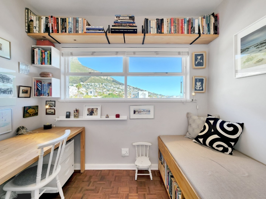 2 Bedroom Property for Sale in Sea Point Western Cape